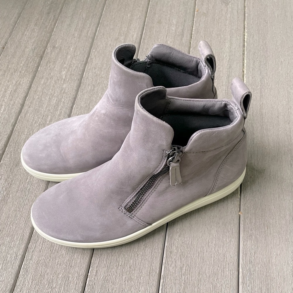 Ecco Women’s Leather Booties